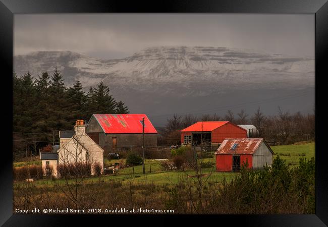 Red sheds Framed Print by Richard Smith