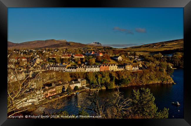 Bosville Terrace, Portree, in the spring. Framed Print by Richard Smith