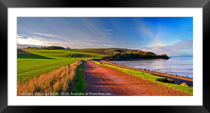 South bank of River Tay Framed Mounted Print by Richard Smith