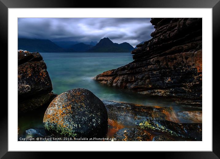 The round stone at Elgol Framed Mounted Print by Richard Smith