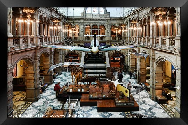 Spitfire on display at the Kelvingrove Museum Framed Print by Richard Smith