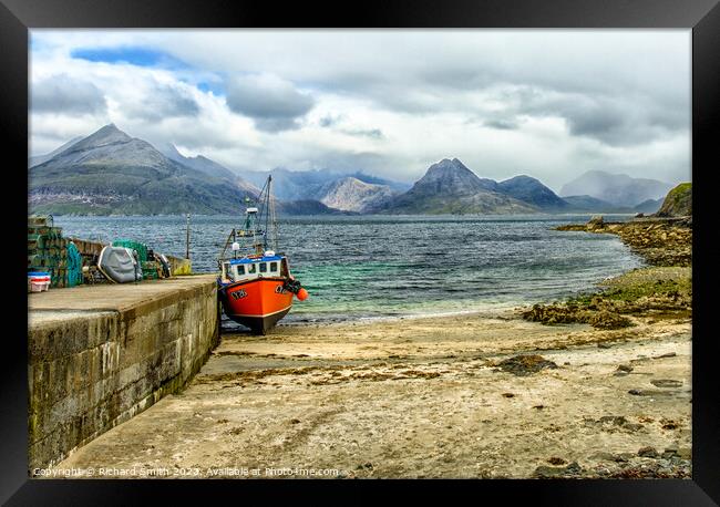 Black Cuillin from Elgol         Framed Print by Richard Smith