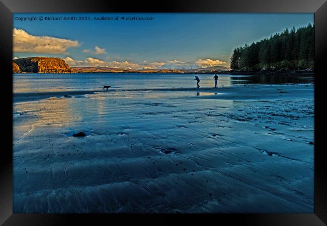 Blue reflections on a wet beach. Framed Print by Richard Smith