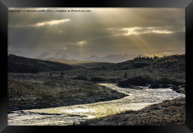 Crepuscular rays over the Cuillin Framed Print by Richard Smith