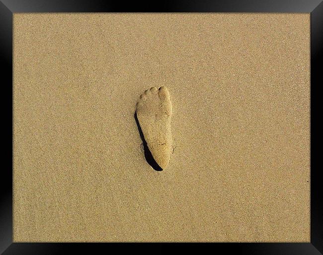 Footprint In The Sand Framed Print by Emma Ward