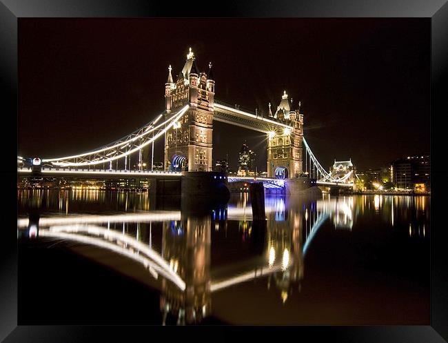 Tower Bridge,London Framed Print by Stuart Gennery