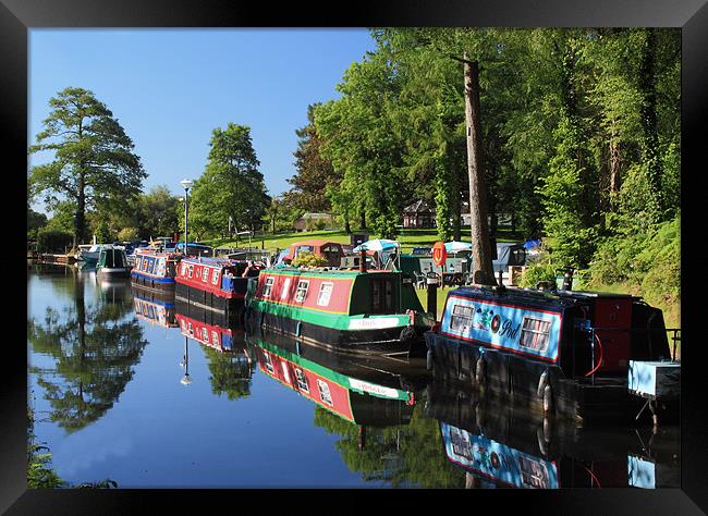 goytre warf The Monmouthshire & Brecon Canal Framed Print by simon powell