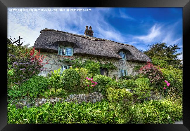 Thatched Cottage Godshill IOW. Framed Print by Wight Landscapes