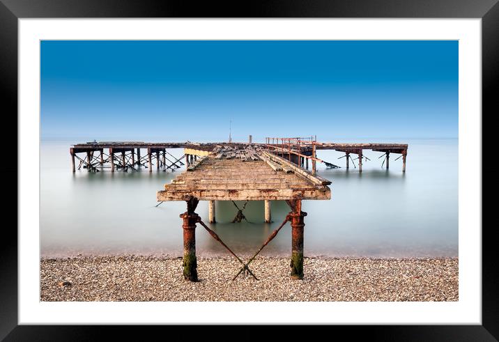 Fort Victoria Pier Framed Mounted Print by Wight Landscapes