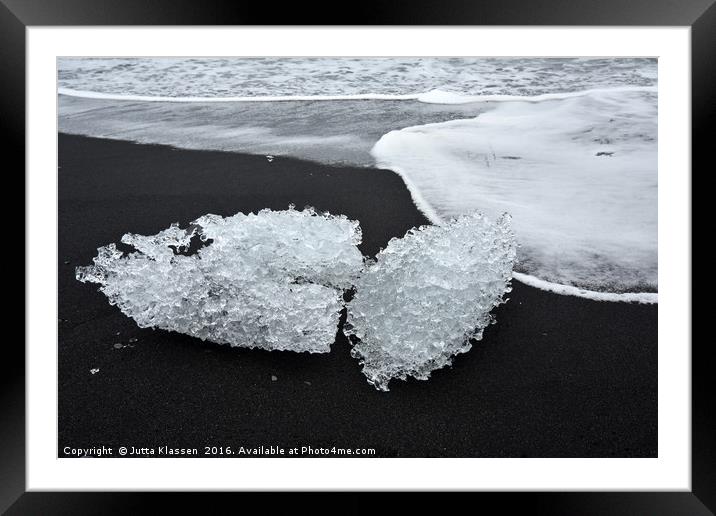 Ice sculptures on the beach Framed Mounted Print by Jutta Klassen