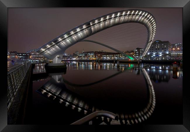  The Millenium Bridge, Newcastle Framed Print by Dave Hudspeth Landscape Photography