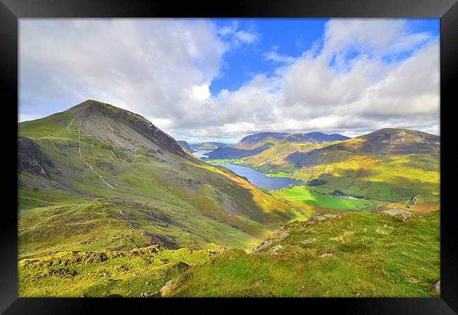 The Lake District: Views over Buttermere Framed Print by Rob Parsons