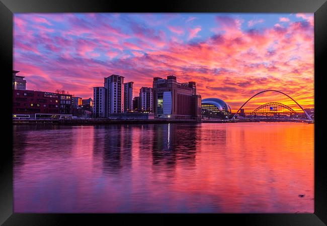  Awsome fiery sunset over Necastle Upon Tyne Framed Print by Tom Hibberd