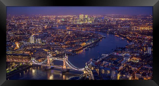 London Bridge Framed Print by sam moore