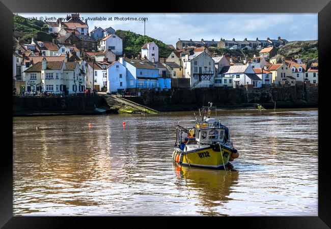 The village of Staithes  Framed Print by keith sayer