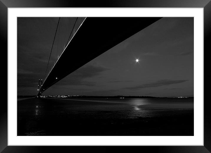 Humber bridge by night Framed Mounted Print by Leon Conway