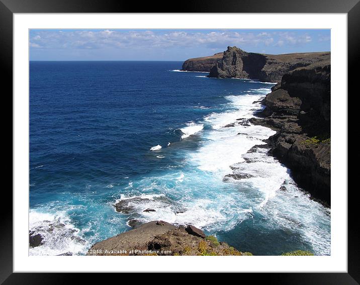 Volcanic coast Framed Mounted Print by Lee Mullins