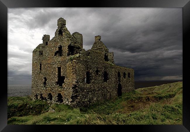 Dunskey castle Framed Print by Thanet Photos