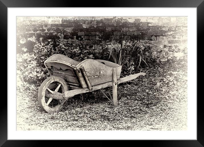  Old wooden wheelbarrow  Framed Mounted Print by Thanet Photos