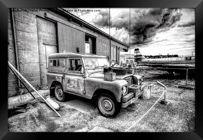  Land rover Framed Print by Thanet Photos