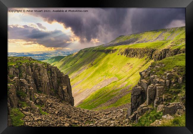 High Cup Nick on the Pennine way Framed Print by Peter Stuart