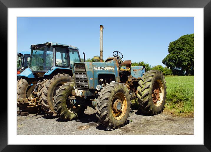 Old Ford 9600 turbo tractor. Framed Mounted Print by David Birchall