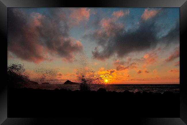  HIgh tide at sunrise Meadfoot Beach Torquay Framed Print by Rosie Spooner