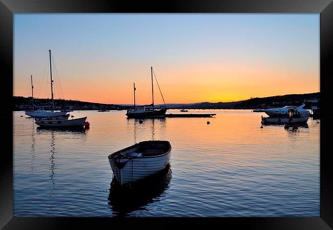 Sunset at Teignmouth Back Beach on the River Teign Framed Print by Rosie Spooner
