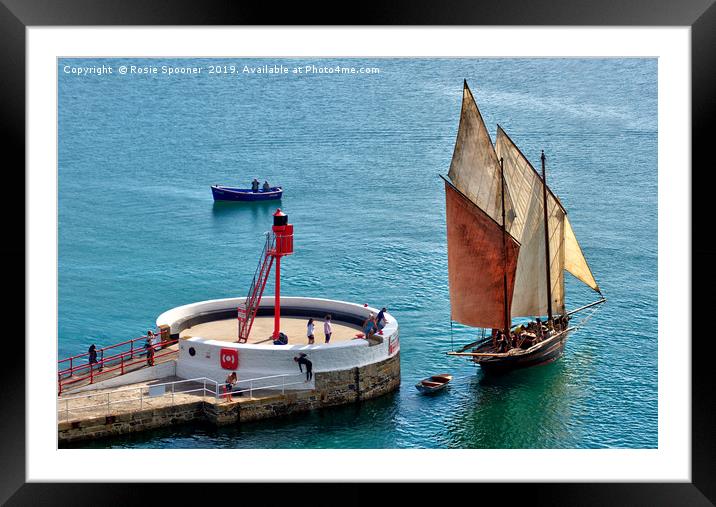 Looe Lugger passing the Banjo Pier  Framed Mounted Print by Rosie Spooner