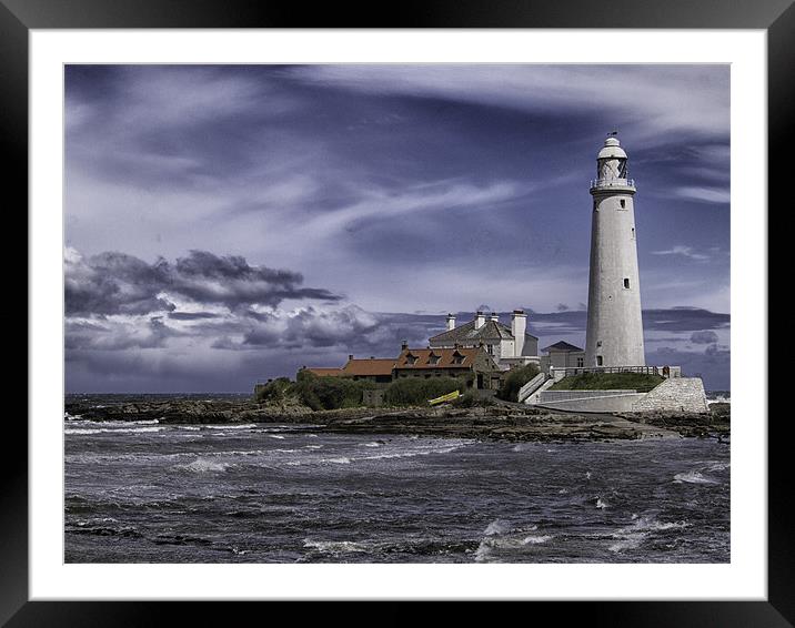 st marys lighthouse Framed Mounted Print by Robert Bennett