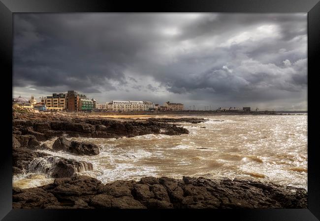 Storm Hannah builds up on the Porthcawl coastline Framed Print by Leighton Collins