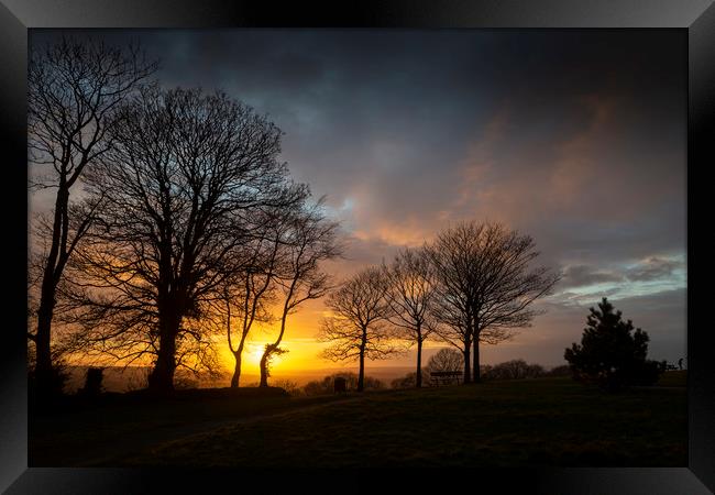 Dramatic sunset and sky Framed Print by Leighton Collins