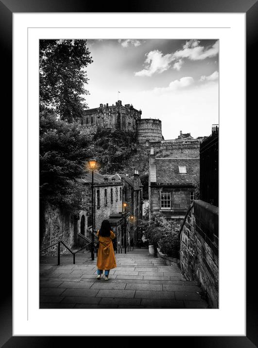 Edinburgh Castle view Framed Mounted Print by Les McLuckie