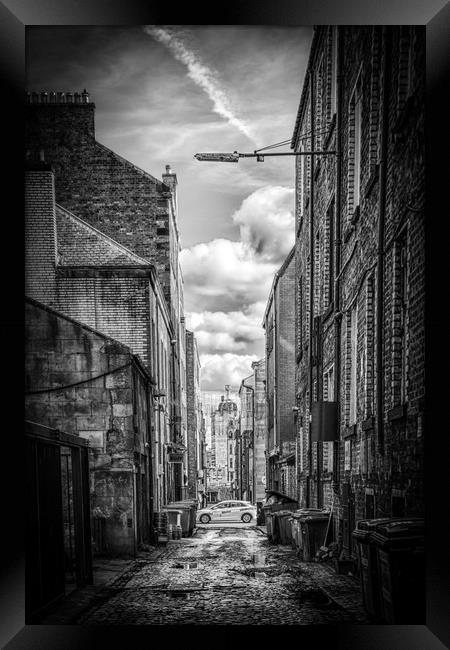 Glasgow Alley (mono) Framed Print by Gareth Burge Photography