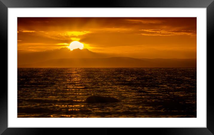 Rage Rage Framed Mounted Print by Gareth Burge Photography