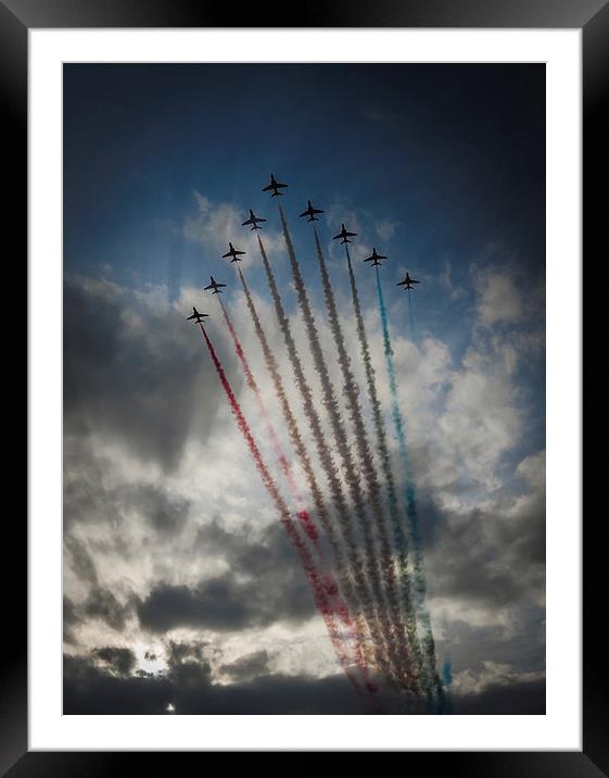 Red Arrows arrive at Prestwick Framed Mounted Print by Rona Arkley
