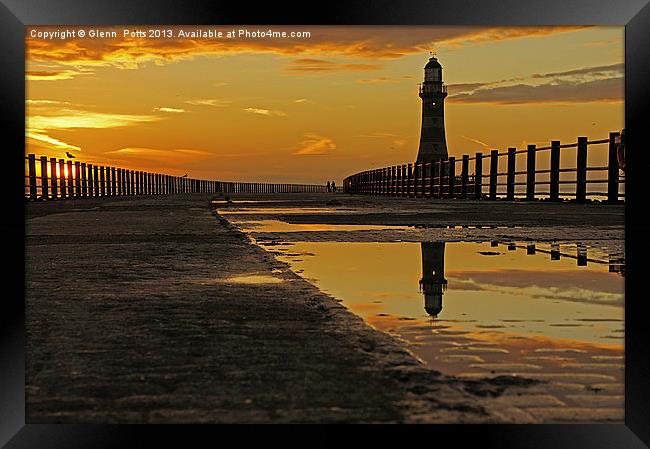 Sunderland lighhouse Roker Pier sunrise Framed Print by Glenn Potts
