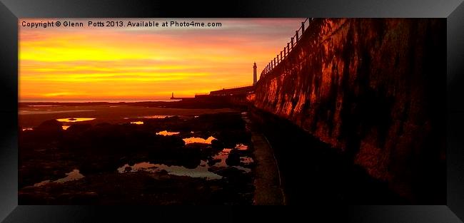 Seaburn Beach Sunderland Framed Print by Glenn Potts