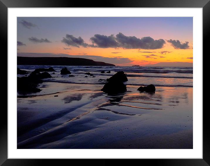  Broadhaven Sunset Framed Mounted Print by Wendy Williams CPAGB