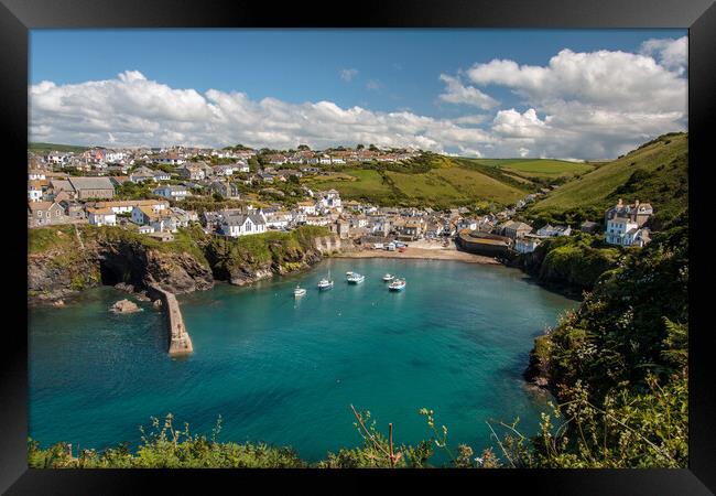 Port Isaac Harbour Framed Print by Wendy Williams CPAGB