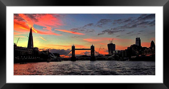 River Thames Sunset Framed Mounted Print by Richard Cruttwell