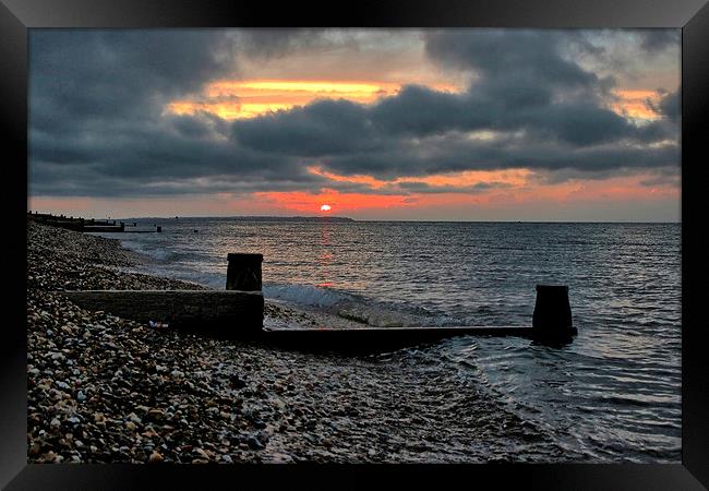 Herne Bay Sunset Framed Print by Richard Cruttwell