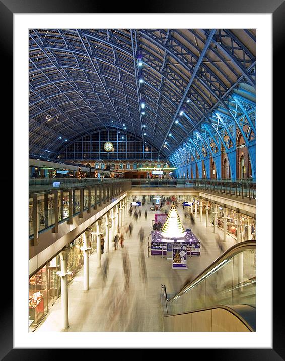 St Pancras lives again Framed Mounted Print by Andy Armitage