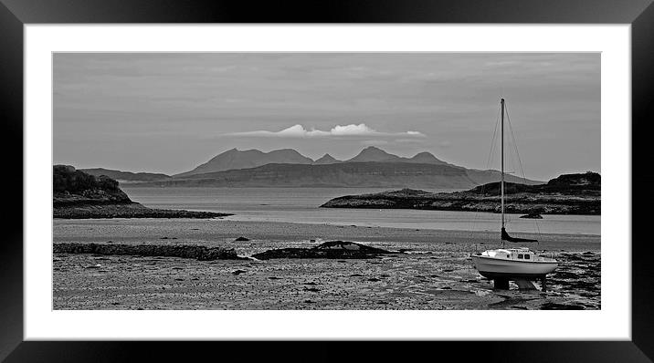 Tide out at Glenuig Framed Mounted Print by Dan Ward