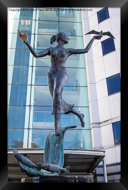 Cardiff Statue Framed Print by Richard Parry