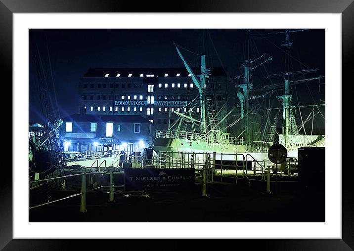 Habour at night Framed Mounted Print by Gabriela Wernicke-Marfo