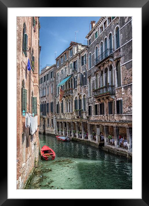  Venice Canal Framed Mounted Print by Sarah Pymer