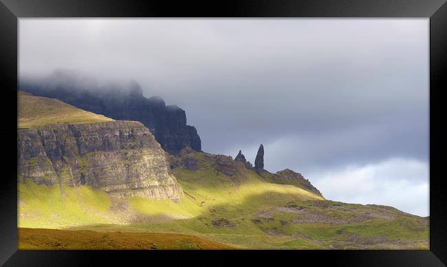Old Man of Storr, Isle of Skye Framed Print by Andy Redhead