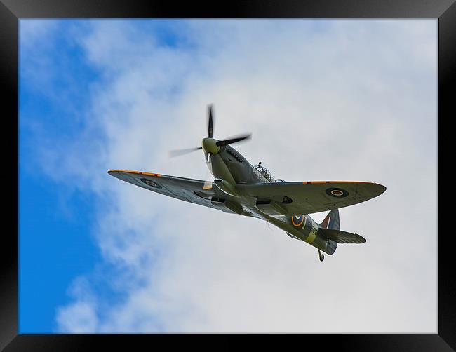  spitfire Framed Print by nick wastie