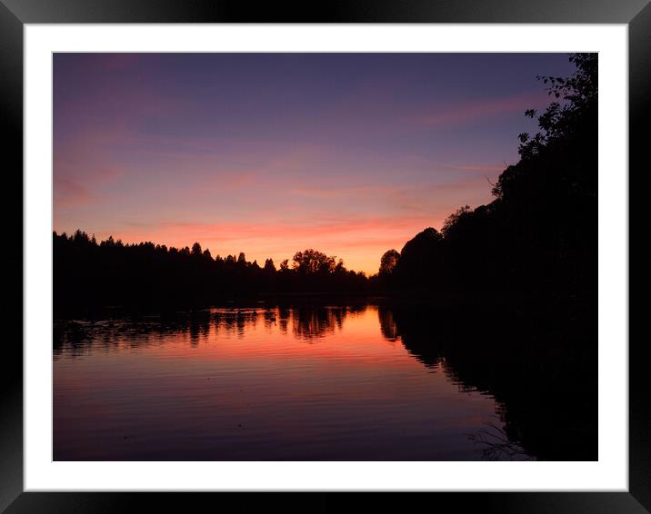 Callendar Park Sunset. Framed Mounted Print by Tommy Dickson